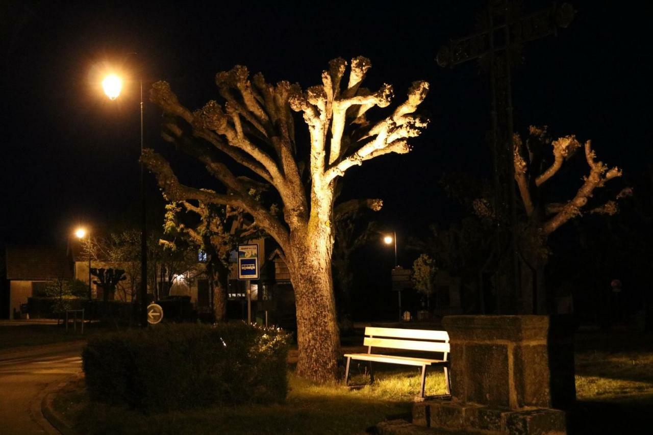 La Roulotte De Lola - Chambre D'Hotes La Celle  Bagian luar foto